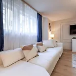 Nice&Easy
